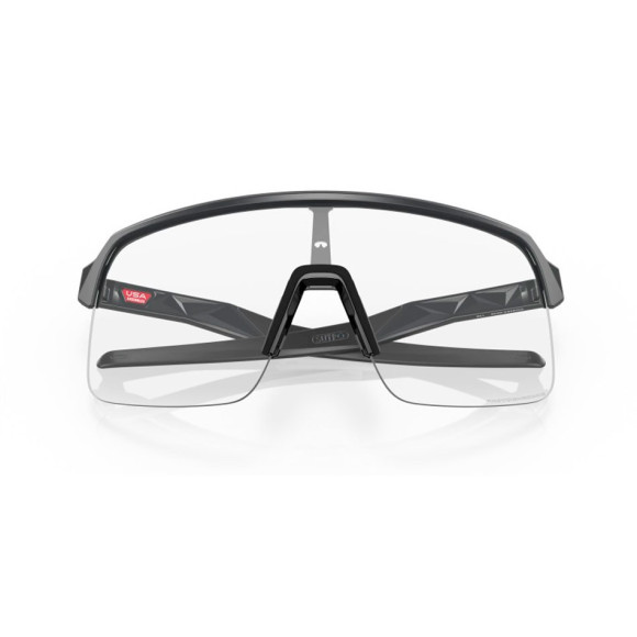 Óculos de sol fotocromáticos OAKLEY Sutro Lite fosco carbono claro 