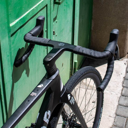 Bicicleta FACTOR Ostro Gravel RED AXS XPLR Potenciómetro NEGRO 54