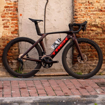 Vélo TREK Madone SL 6 Gen 7...