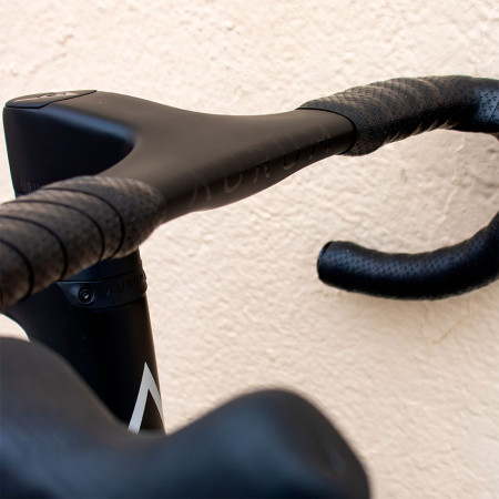 Bicicleta AURUM Magma Ultegra Di2 Zipp 303s con Cockpit NEGRO 54