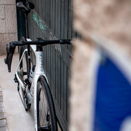 Vélo FACTOR Ostro VAM ENVE 4.5 LTD 2024 BLANC 54