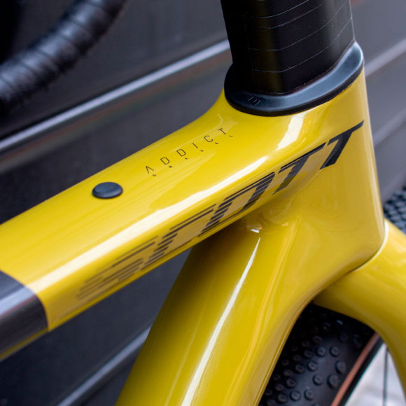 Bicicleta SCOTT Addict Gravel Tuned HMX Custom NEGRO AMARILLO 49