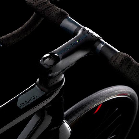 Bicicleta WILIER Filante SL Ultegra Di2 NDR50 KC 2024 NEGRO S
